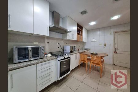 4_photo/94ce0317c7.e3cfc61d8dd3192c-ATLAS-f9d58ee6-5c40-4e37-bc47-ab4579fe3ee2.jpg de apartamento à venda com 2 quartos, 106m² em Pompéia, Santos