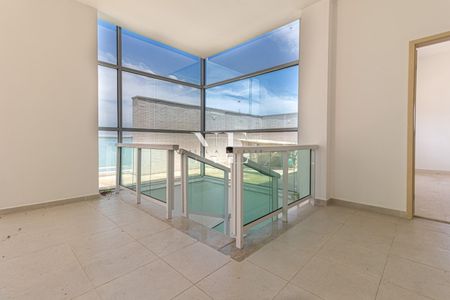 5_photo/94ce031a11.c3f00cfadba54684-ATLAS-57bc0cbd-37ca-49a9-9e65-c14ccb9daa47.jpg de apartamento à venda com 4 quartos, 257m² em Gonzaga, Santos