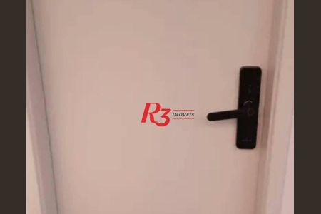 2_photo/94ce031a67.fb8cab3d2dfd8146-ATLAS-ff61cdfc-4a74-494b-984d-07f93e805444.jpg de kitnet/studio à venda com 1 quarto, 35m² em Gonzaga, Santos