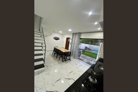 6_photo/94ce033507.dc4c3710a436727e-ATLAS-07d22b2c-778a-4a6b-8074-bb278d856d2b.jpg de casa à venda com 3 quartos, 230m² em Itararé, São Vicente