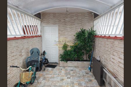 14_photo/94ce033849.e1d2c46bde3eb79c-ATLAS-a50d093d-8706-4bb4-a2d0-584b54d3f7bd.jpg de casa à venda com 3 quartos, 94m² em Marapé, Santos