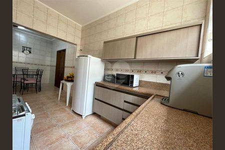 2_photo/94ce0338c1.1c5ee5b12bdcf8f7-ATLAS-03eb9c8d-b55c-4938-8e48-ca8dc4ae5e72.jpg de casa à venda com 3 quartos, 160m² em Marapé, Santos