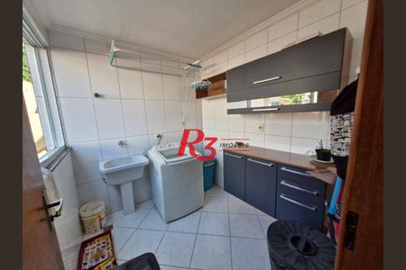 8_photo/94ce0338c5.df2406aa61ba3211-ATLAS-d3189b7c-3aec-4521-9b86-a224c5938631.jpg de casa à venda com 4 quartos, 231m² em Marapé, Santos