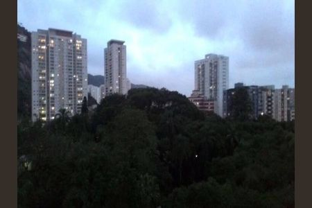 5_photo/94ce03397b.4bb4cd9a0226e7fb-ATLAS-11f960ef-3a50-45e2-a4fc-0cf47e7be9df.jpg de apartamento para alugar com 3 quartos, 130m² em José Menino, Santos