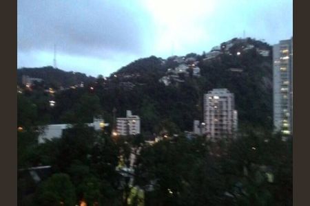 11_photo/94ce03397b.4bb4cd9a0226e7fb-ATLAS-32e933e0-0d61-4918-8db7-1567ad3b77e7.jpg de apartamento para alugar com 3 quartos, 130m² em José Menino, Santos