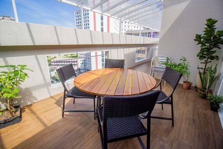 4_photo/94ce033c1f.f4fb4346407c0b67-ATLAS-a62e902c-08f9-46d7-8ea9-e95f52233c85.jpg de apartamento à venda com 3 quartos, 224m² em José Menino, Santos