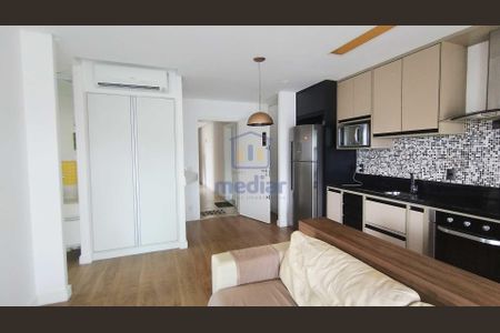 2_photo/94ce033ddf.732b7fd8aaa5f07d-ATLAS-013d957f-6f7e-4705-9465-76e0ceec555f.jpg de apartamento à venda com 1 quarto, 60m² em Pompéia, Santos