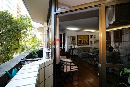 4_photo/94ce033de9.445c0bca81181d7a-ATLAS-d6ba6c18-e2c5-48fd-970b-26d41f534452.jpg de apartamento à venda com 4 quartos, 258m² em Pompéia, Santos