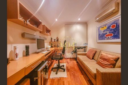 9_photo/94ce033de9.e62b82e4178496b8-ATLAS-37087087-d832-4fb2-885e-c9cfb46a78fb.jpg de apartamento à venda com 3 quartos, 181m² em Pompéia, Santos