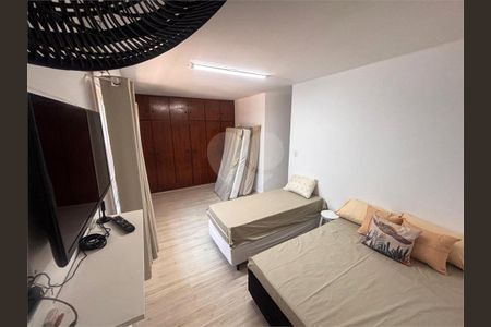 17_photo/94ce033e53.c1a6055f1622caa1-ATLAS-9cbc9a49-8436-4a31-bc65-680b3f61e5a6.jpg de casa à venda com 3 quartos, 249m² em Pompéia, Santos