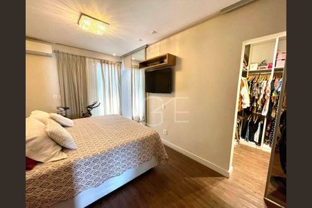 8_photo/94ce033f3d.24a317c22631bef5-ATLAS-e253f91f-e359-4a31-bc42-543b0187d5c9.jpg de casa à venda com 3 quartos, 300m² em Marapé, Santos