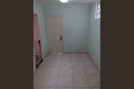 5_photo/94ce033f3f.cc80a849dbb3670d-ATLAS-0d89e747-e394-4575-bf24-adab93ed82f5.jpg de casa à venda com 4 quartos, 252m² em Marapé, Santos