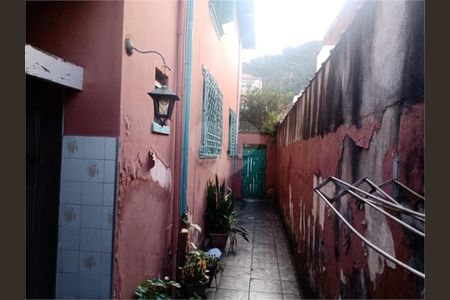 6_photo/94ce033f5b.44cb305f75931be4-ATLAS-19e7fab7-e817-4262-a3d7-ad40f5a4c4f5.jpg de casa à venda com 3 quartos, 200m² em Marapé, Santos