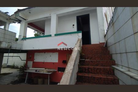 15_photo/94ce033f7d.93b8fa184532727f-ATLAS-8d3cd2c2-5306-40b7-a624-da2db51a2565.jpg de casa à venda com 4 quartos, 180m² em Campo Grande, Santos
