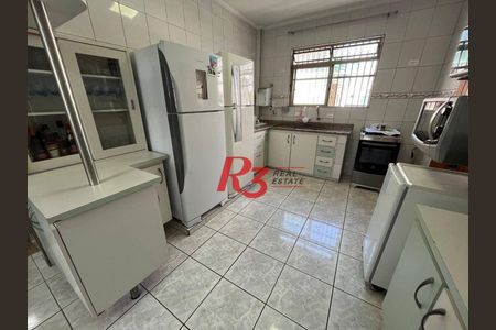 3_photo/94ce033fc9.561dcad3d0cedf12-ATLAS-aa62ec5a-b5a5-4cc4-aa66-66b824e781f6.jpg de casa à venda com 4 quartos, 230m² em Campo Grande, Santos