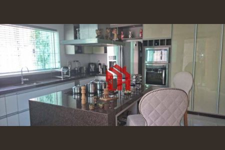 11_photo/94ce033fc9.e1d2c46bde3eb79c-ATLAS-971d95bf-0cad-4657-9d42-2efc58a70b51.jpg de casa à venda com 3 quartos, 222m² em Campo Grande, Santos