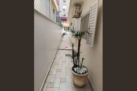 41_photo/94ce034007.935c805baf9a7d1f-ATLAS-dc89e797-92ae-44ad-a94b-b344bc0d3191.jpg de casa à venda com 3 quartos, 232m² em Campo Grande, Santos