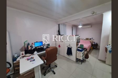 10_photo/94ce03406d.82506d9600853a32-ATLAS-a3e92bb1-0630-4557-86aa-4e90ba43c4ce.jpg de casa à venda com 2 quartos, 141m² em Campo Grande, Santos