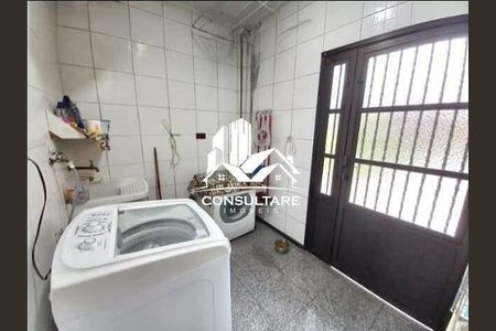 13_photo/94ce0340d5.2008f600ea595daf-ATLAS-774de3fd-904b-470c-9a24-e67e772e62c2.jpg de casa à venda com 4 quartos, 280m² em Marapé, Santos