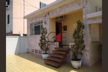 4_photo/94ce034105.ef4bd2933997004e-ATLAS-3aabe31d-9adb-4a66-9806-5742b3ef680e.jpg de casa à venda com 4 quartos, 380m² em Marapé, Santos