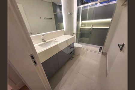 8_photo/94ce03428d.86f105e730b74fa5-ATLAS-bb7877a7-a896-4768-bcb8-482a6eb5fae5.jpg de apartamento à venda com 3 quartos, 246m² em Marapé, Santos