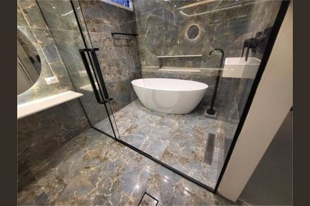 2_photo/94ce03428d.86f105e730b74fa5-ATLAS-bcfaf19c-d0e4-4482-a111-f2cd01a8ad95.jpg de apartamento à venda com 3 quartos, 246m² em Marapé, Santos