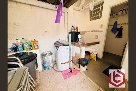 39_photo/94ce0342c5.ae3d86bef28e162d-ATLAS-1d393d4f-d1ec-4825-9618-22720c91e022.jpg de casa à venda com 3 quartos, 140m² em Marapé, Santos