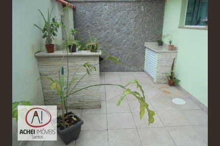 3_photo/94ce0342f9.c3b9fb60c1df5c5a-ATLAS-bfe1c06c-b37f-46ad-8ef2-20ea24ef0e0c.jpg de casa à venda com 3 quartos, 150m² em Marapé, Santos