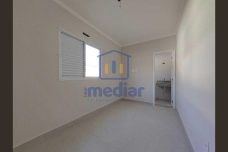 4_photo/94ce03432d.dc8bbd111761e841-ATLAS-1df85bbe-3042-42b8-b233-739fa85e3a1f.jpg de casa à venda com 3 quartos, 115m² em Marapé, Santos