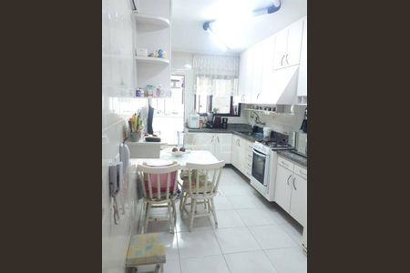 8_photo/94ce03435b.7aae8afad70519f2-ATLAS-e3833835-2496-43c8-91c7-6e20bbcf4537.jpg de apartamento à venda com 2 quartos, 110m² em Marapé, Santos