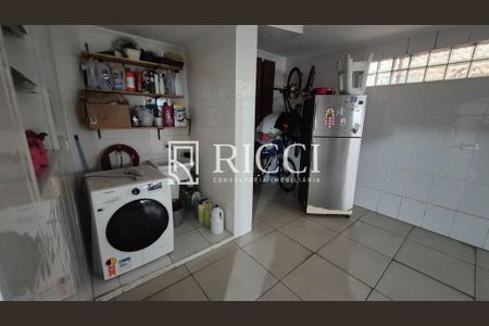 4_photo/94ce03444b.f94fdbbd132c824c-ATLAS-32979374-5e98-41b0-91af-2fcd6d2e43c2.jpg de casa à venda com 2 quartos, 123m² em Marapé, Santos