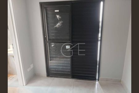 4_photo/94ce0344b3.01232ba1b763a4e8-ATLAS-2800e3cc-5bb9-41e0-a279-d2c6b17ea41c.jpg de casa à venda com 2 quartos, 95m² em Marapé, Santos