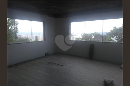 6_photo/94ce034713.0f81dd1a9a4f6ffb-ATLAS-74980ac2-9052-4b3d-8829-4fc4e62ed993.jpg de casa à venda com 5 quartos, 600m² em Marapé, Santos