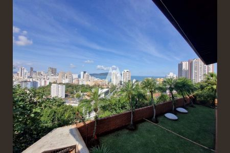 3_photo/94ce03476b.ceff8192393c33de-ATLAS-152374e9-6854-4df4-b6ee-c2fea5940c04.jpg de casa à venda com 4 quartos, 550m² em Marapé, Santos