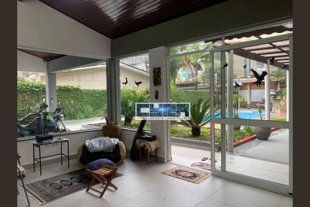 2_photo/94ce03513b.16787a6ea0be7e8a-ATLAS-a5ab2437-00a1-40ba-81d7-0f211d39a44b.jpg de casa à venda com 5 quartos, 650m² em Morro Nova Cintra, Santos