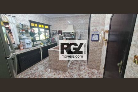 9_photo/94ce035401.d1325d9d06f328eb-ATLAS-e2e6db72-39f4-448b-86fe-5ac718a0f402.jpg de casa à venda com 4 quartos, 360m² em Morro Nova Cintra, Santos