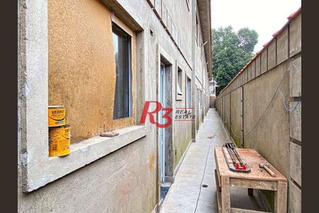 4_photo/94ce03561b.cc5c705f0dc4b552-ATLAS-a9bf7295-e1b9-461f-9253-e4405d18da6d.jpg de casa à venda com 2 quartos, 46m² em Morro Nova Cintra, Santos