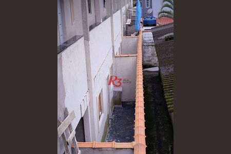 8_photo/94ce03561b.feaeab4887ab5a05-ATLAS-e8af0bca-2e38-478b-a948-bf1532e875fd.jpg de casa à venda com 2 quartos, 47m² em Morro Nova Cintra, Santos