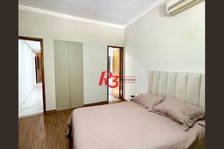 57_photo/94ce0358c9.54aece7605d3c183-ATLAS-6e98d75f-02e9-4dbd-bb17-e0f684384f96.jpg de casa para alugar com 5 quartos, 400m² em Morro Nova Cintra, Santos