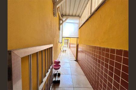 3_photo/94ce035b49.7f057c72c49660dd-ATLAS-1263d4e9-e72f-47c7-8e43-17668b5deb81.jpg de casa à venda com 3 quartos, 264m² em Marapé, Santos