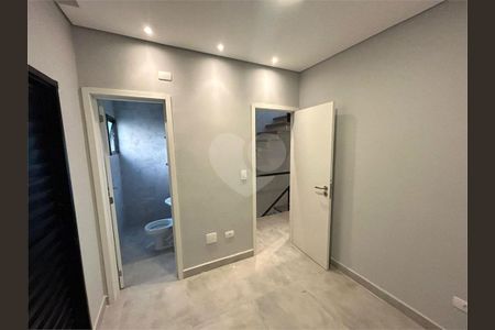 10_photo/94ce035b4b.dda3a78fb47de289-ATLAS-baab4394-014d-420c-8cba-8fae856b4d72.jpg de casa à venda com 2 quartos, 116m² em Marapé, Santos