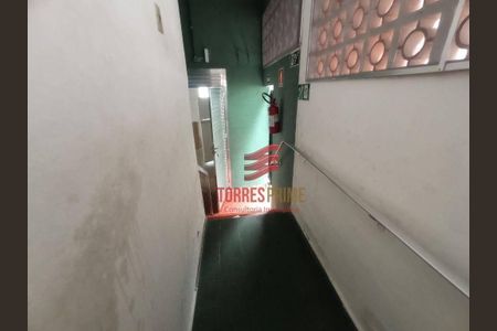 45_photo/94ce035d39.8f3f2a47dd94676f-ATLAS-c8dfd111-e5b4-4487-824d-7b6e142f677a.jpg de casa para alugar com 4 quartos, 183m² em Vila Belmiro, Santos