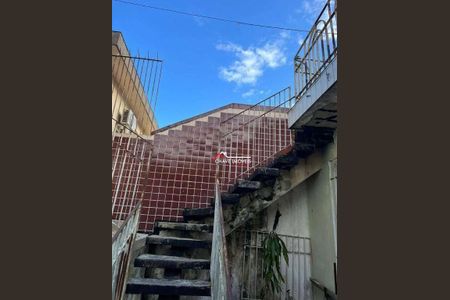 4_photo/94ce035d3b.cc80a849dbb3670d-ATLAS-4dde4c63-0879-43e6-af97-ed9ff1a35407.jpg de casa à venda com 5 quartos, 270m² em Marapé, Santos