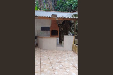 5_photo/94ce03628d.c6267d18045375b9-ATLAS-3da536ad-e2bb-47b9-bf81-880f3f6317fe.jpg de casa à venda com 4 quartos, 300m² em Jabaquara, Santos