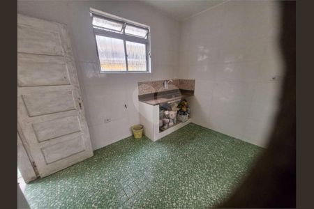 5_photo/94ce0364c9.ae3d86bef28e162d-ATLAS-76921e19-2dd1-4fbd-8d01-00a325ff5a2c.jpg de casa à venda com 2 quartos, 65m² em Vila Matias, Santos