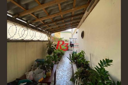 6_photo/94ce0364cd.0e5883cd31689f99-ATLAS-379095ef-e9fd-474d-a77a-3679d51c07f6.jpg de casa à venda com 2 quartos, 77m² em Vila Matias, Santos