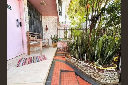 10_photo/94ce036525.e6f02a1e96aef2b1-ATLAS-e3a23910-cf30-43c0-982b-f00a7ca46b51.jpg de casa à venda com 3 quartos, 104m² em Vila Matias, Santos