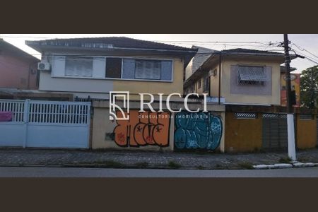 2_photo/94ce03652f.62e8321271ffcb76-ATLAS-e41b69e8-3bbd-4ef7-94d8-b39ee1d42a90.jpg de casa à venda com 2 quartos, 156m² em Vila Matias, Santos