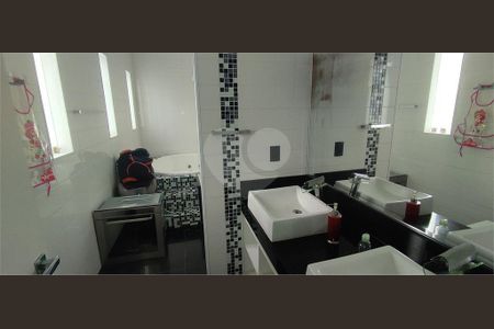 12_photo/94ce03654f.3714cccd63f8fe2d-ATLAS-d4303022-d8cb-4706-865a-22d9c876ccbd.jpg de casa à venda com 0 quarto, 400m² em Vila Belmiro, Santos