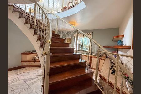 13_photo/94ce036583.9fde2b1beaf38236-ATLAS-daa600f5-e472-47fb-8d97-b168e82b86b8.jpg de apartamento à venda com 5 quartos, 219m² em Vila Belmiro, Santos